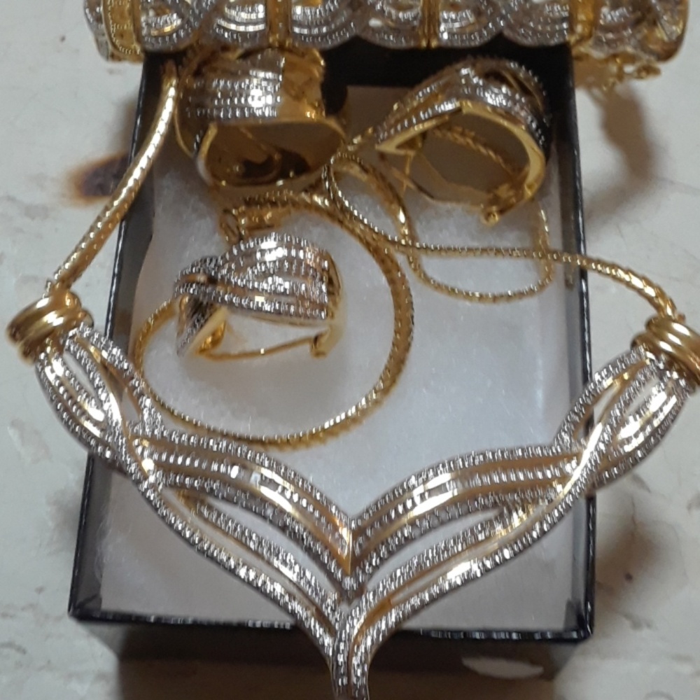 Natural Earth Diamond set ring size 7